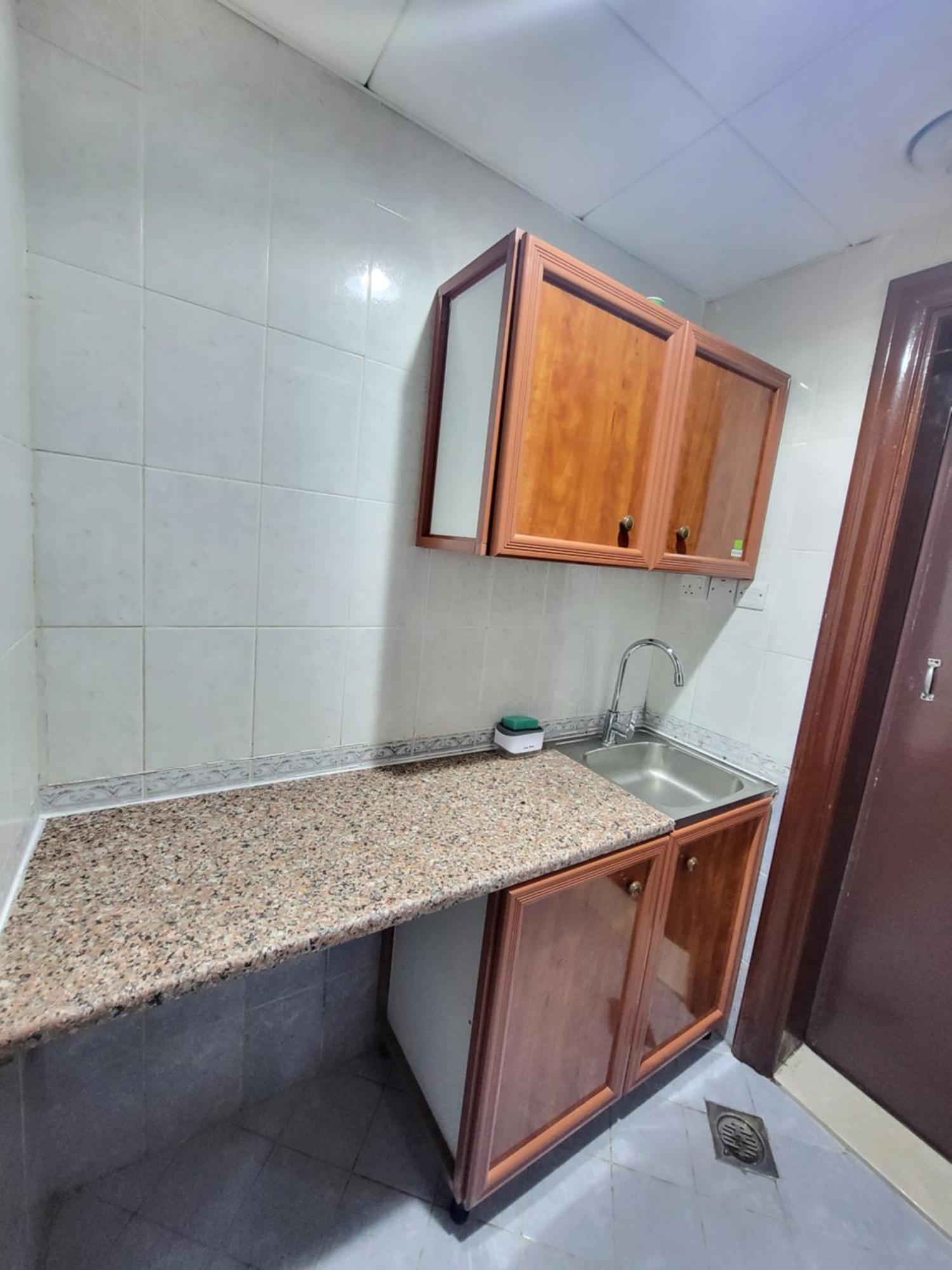 Corniche Full Studio Apartment Абу Даби Екстериор снимка